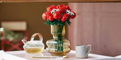 10328 LEGO® Icons Gül Buketi - 9