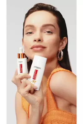 L'Oreal Paris Revitalift Clinical SPF 50+ Günlük Yüksek UV Korumalı Yüz Güneş Kremi 50ml - 3