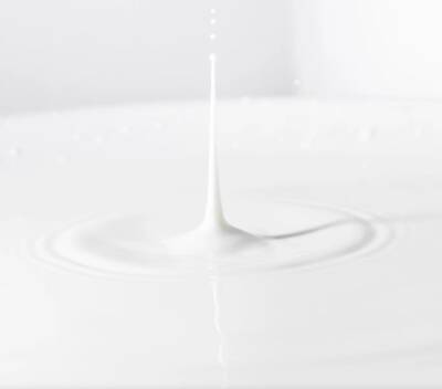 Lucille Keçi Sütü & Musk’lı Nemlendirici Vücut Losyonu – 250 ml – %100 Vegan Formül & Niacinamide İçerikli - 5