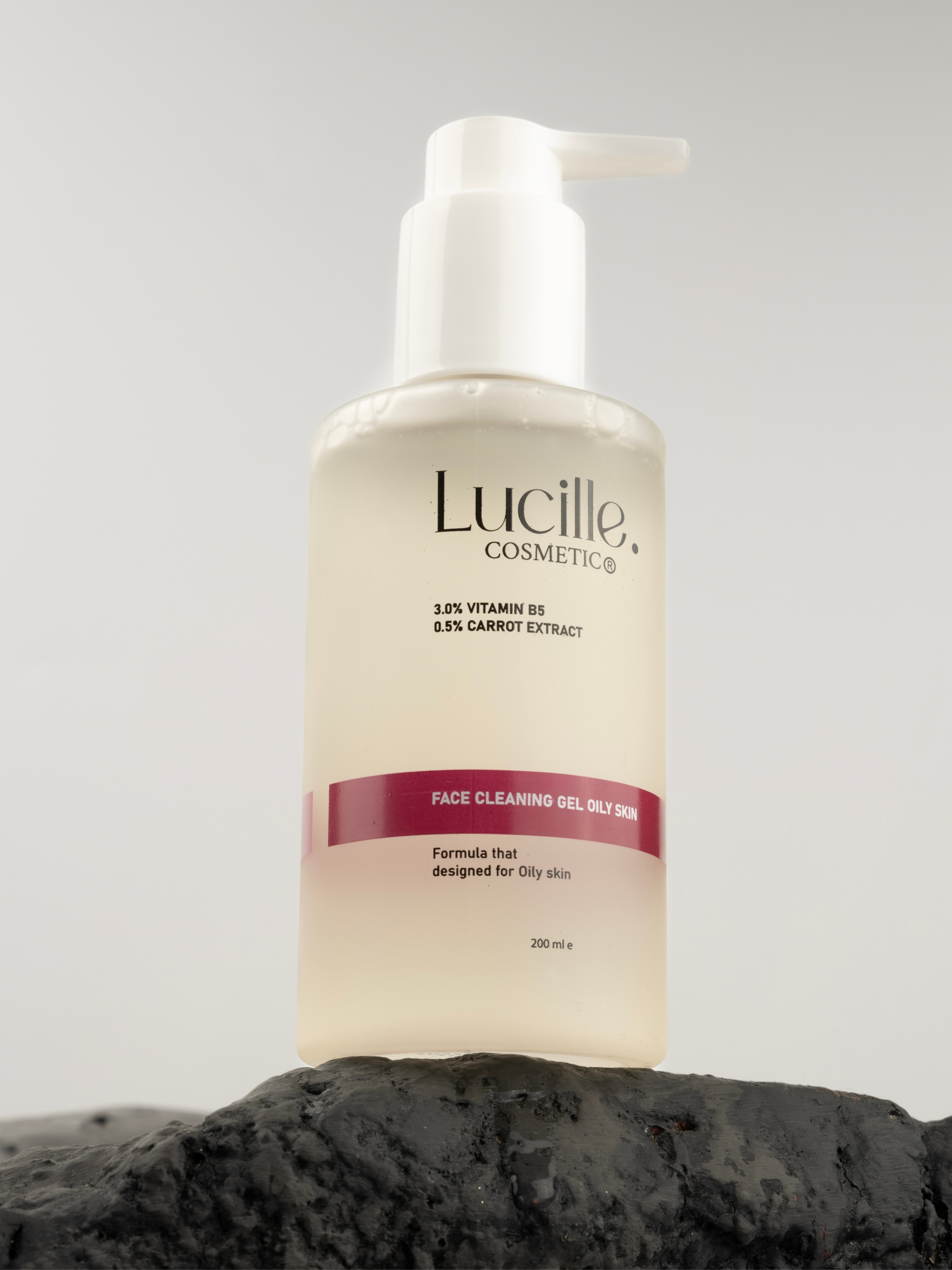 Lucille Yüz Yıkama Jeli – Vitamin B5 İçerikli – 200 ml – %100 Vegan Formül (Yağlı ve Akneli Ciltler için) - 4